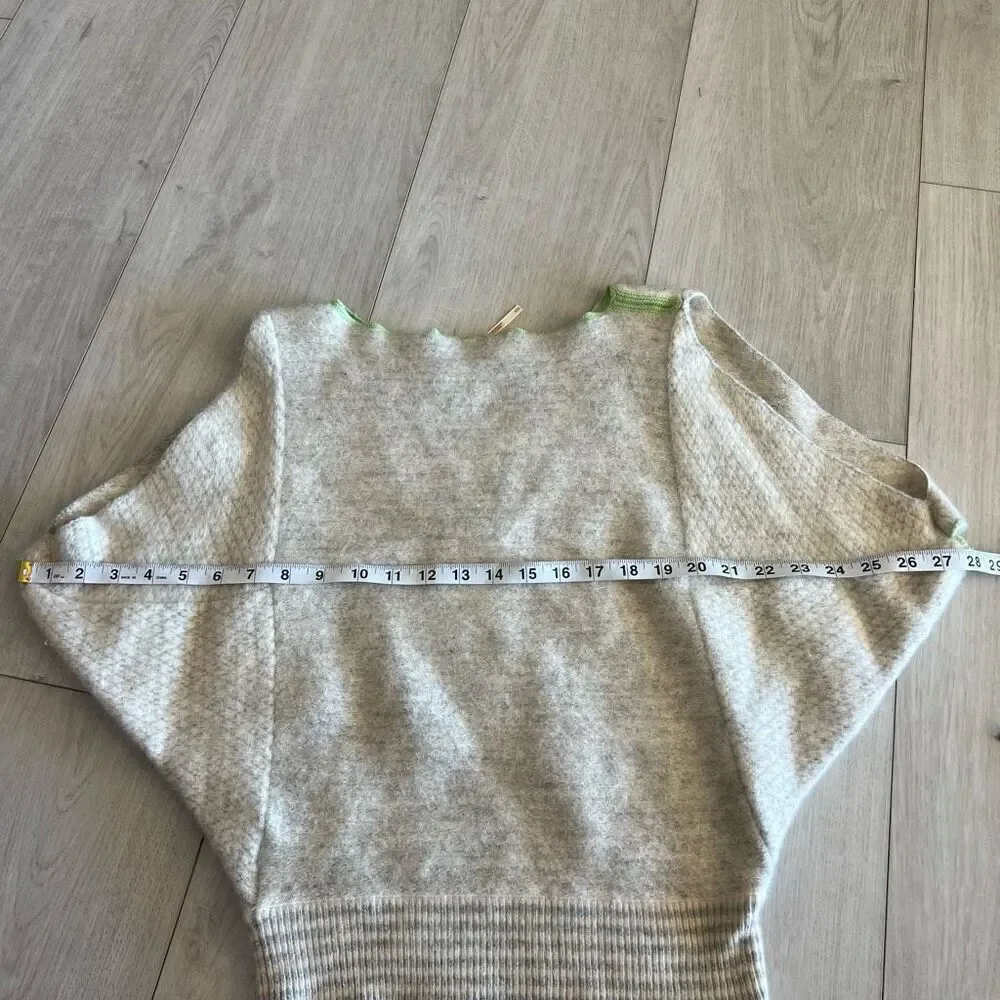 Free people sweater top size M